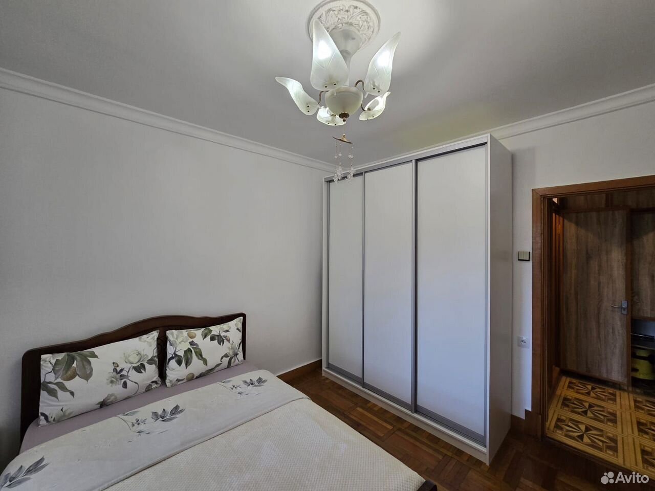 2-комнатная квартира 64 м², Сочи — фото 3
