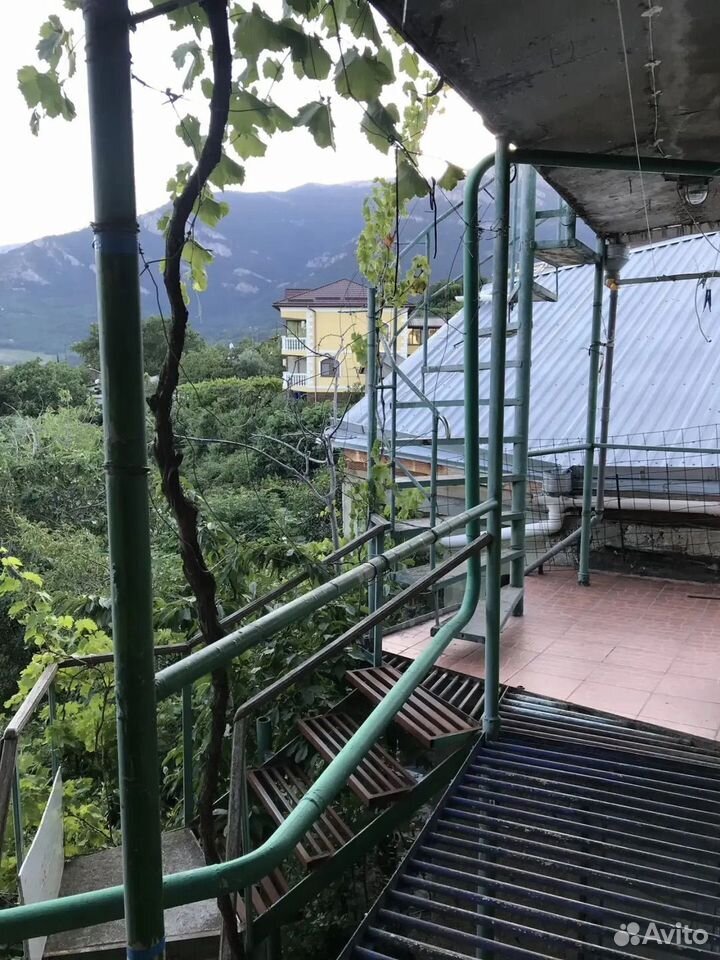 2-комнатная квартира 55 м², Ялта — фото 2