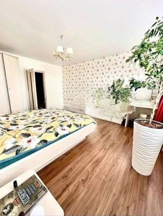 Фото 8 из 17: 3-комнатная квартира, 98 м²