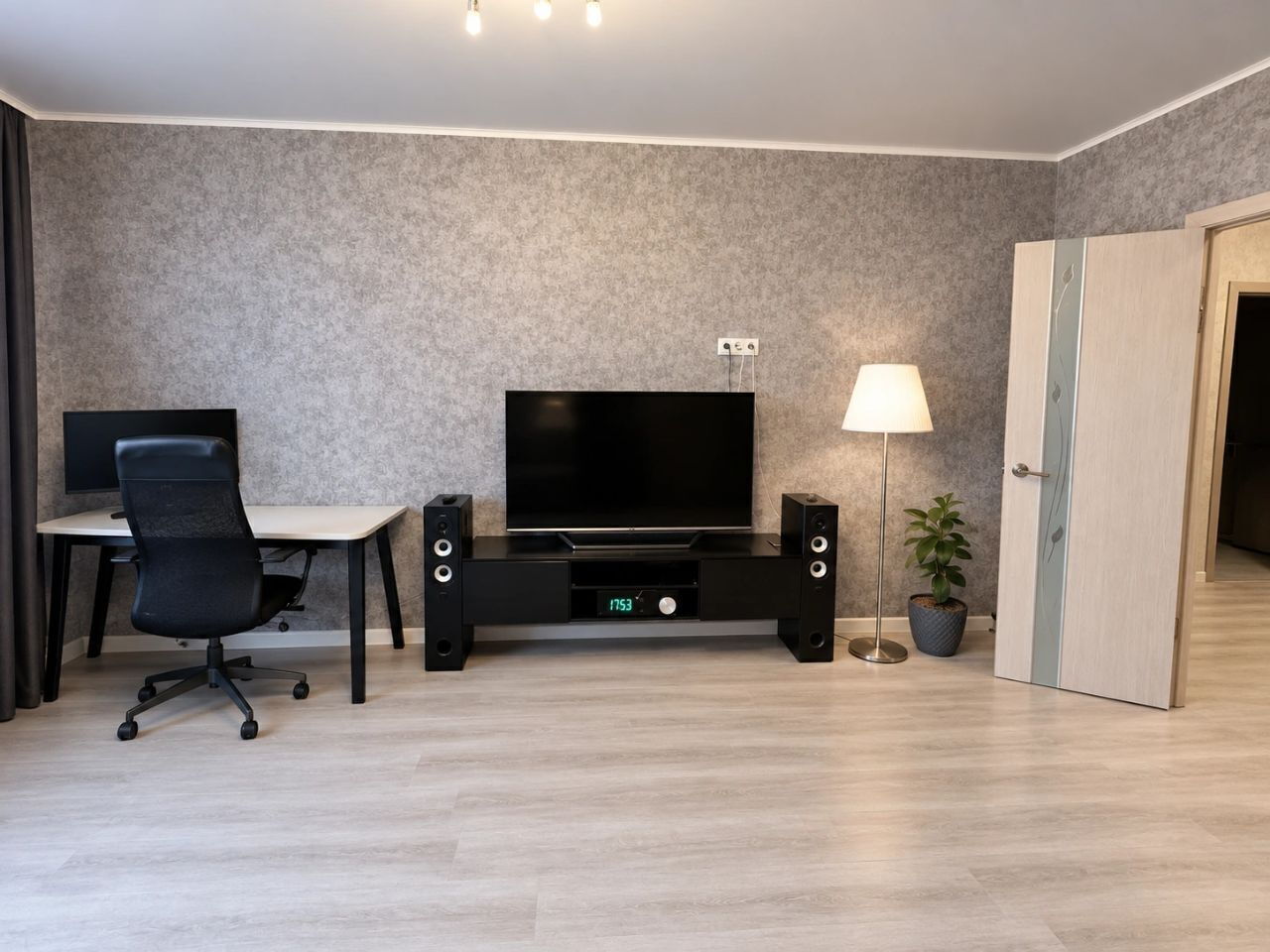 Фото 7 из 13: 2-комнатная квартира, 58 м²