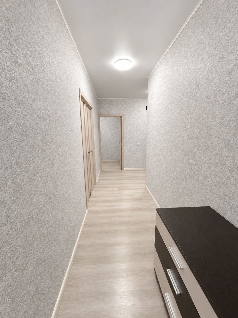 Фото 4 из 13: 2-комнатная квартира, 58 м²