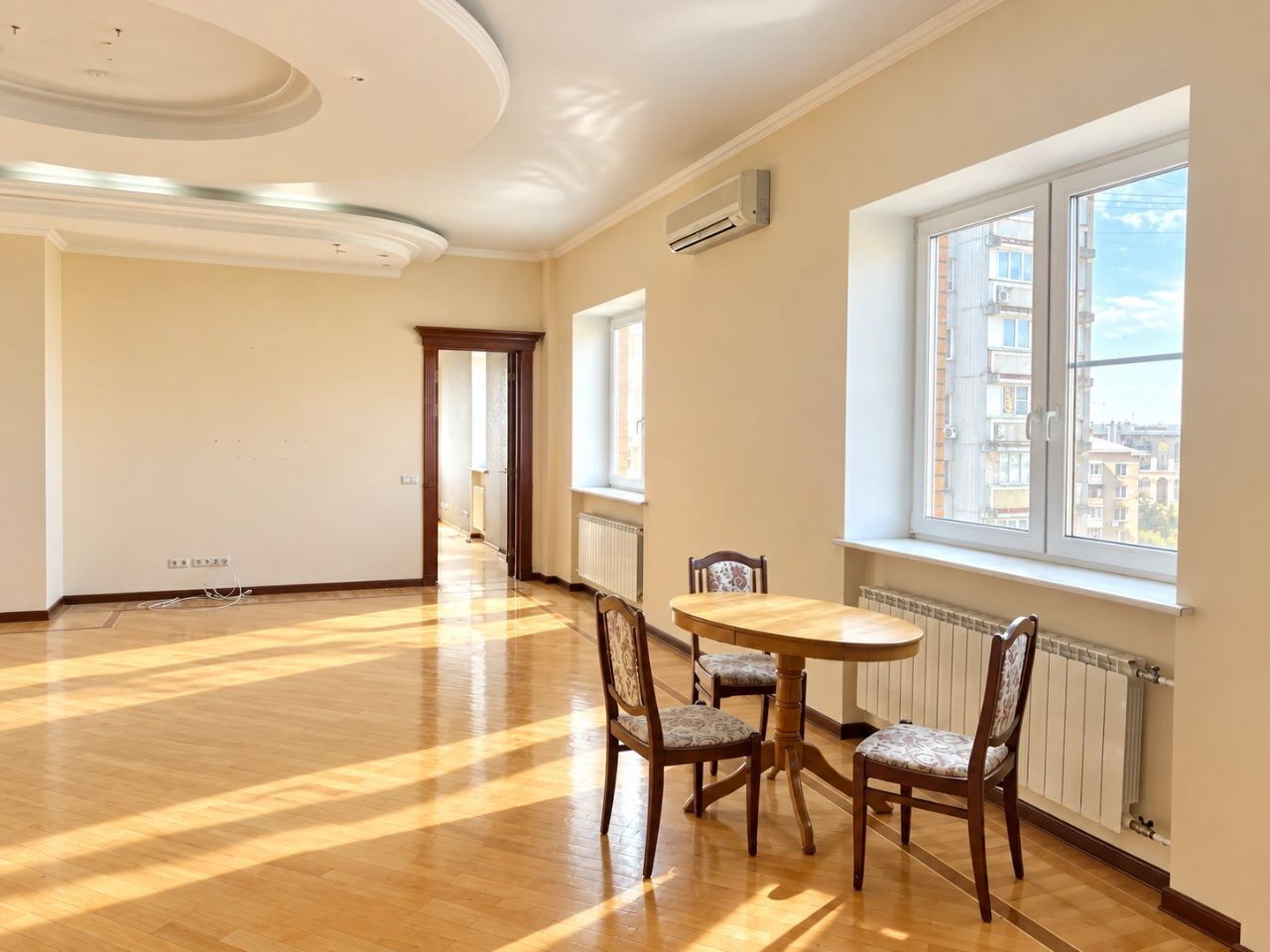 Фото 7 из 19: 5-комнатная квартира, 191 м²