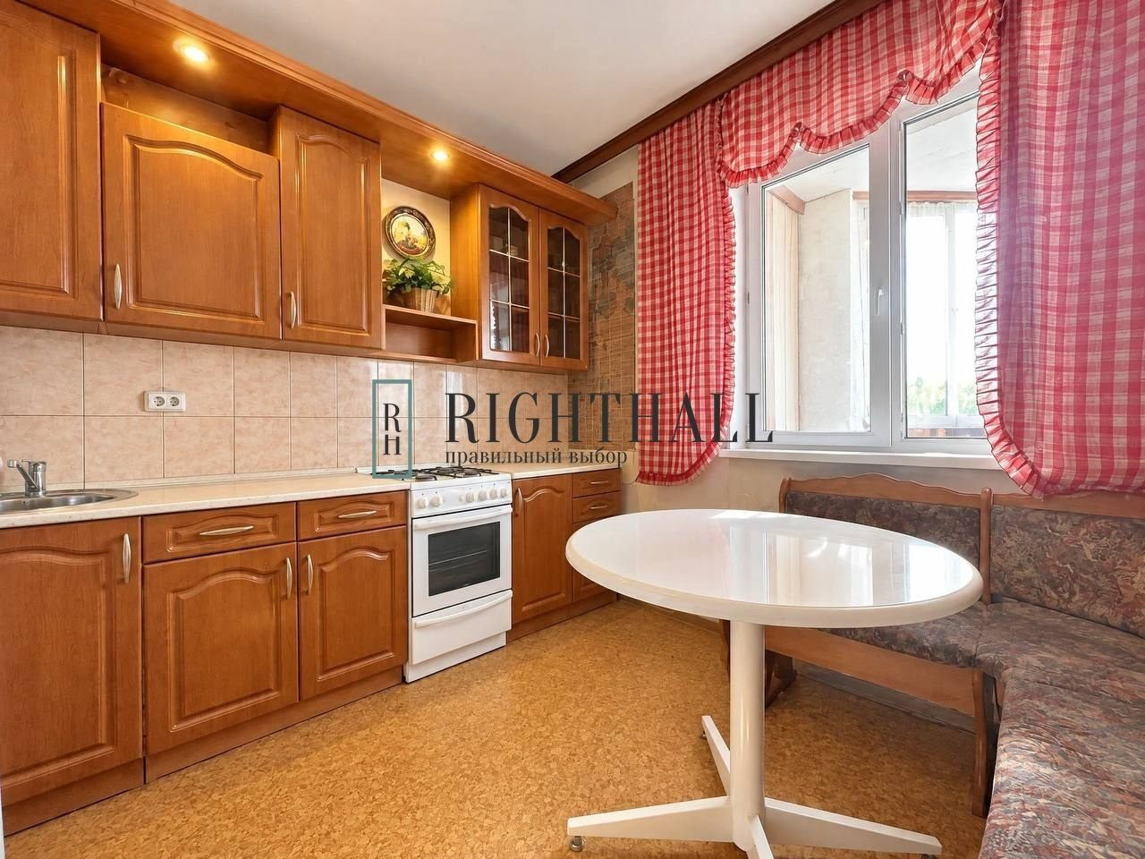 Фото 2 из 14: 1-комнатная квартира, 48 м²