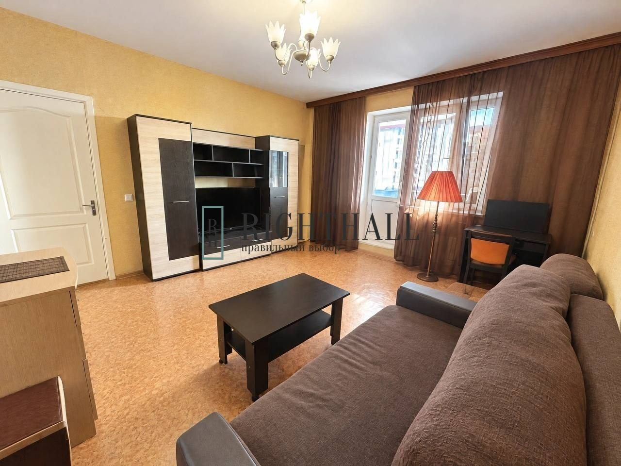 Фото 6 из 14: 1-комнатная квартира, 48 м²